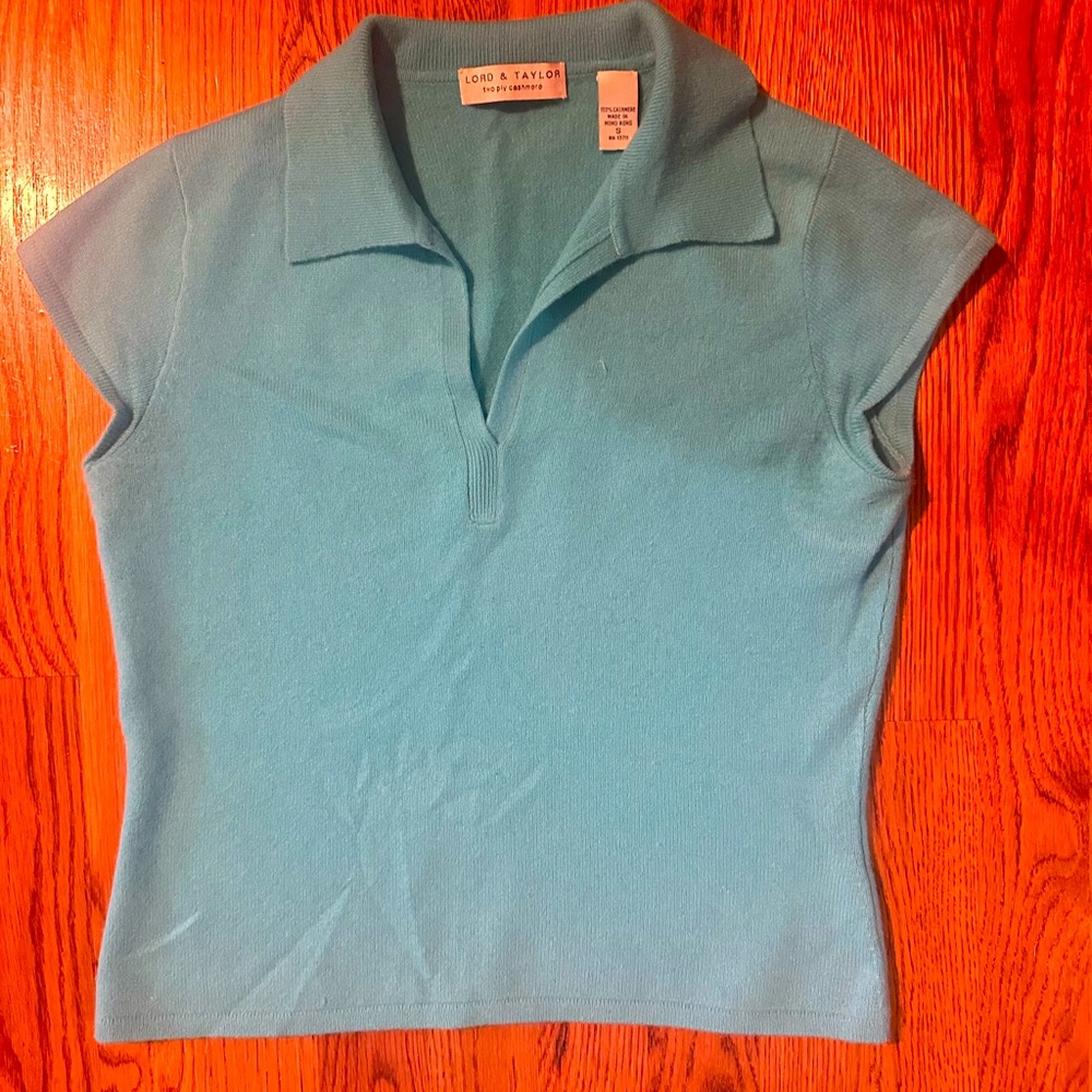 Turquoise Lord & Taylor 100% cashmere sweater